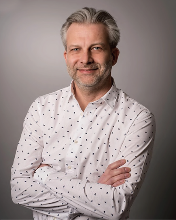 ピーターホーン　 デザイナー